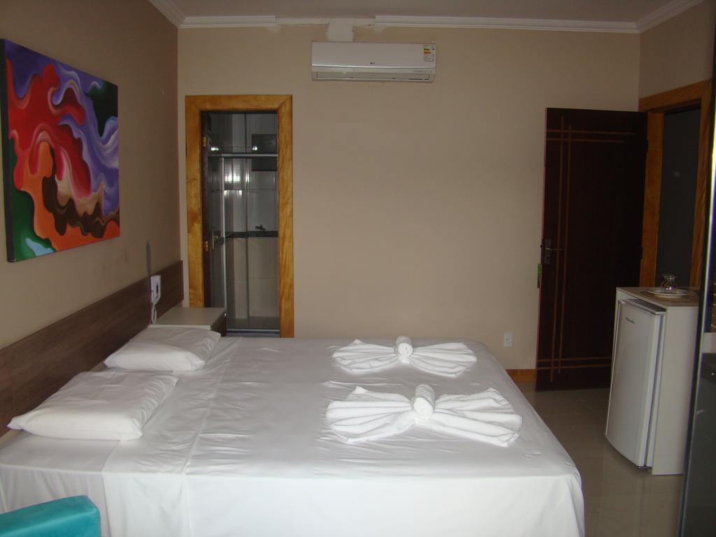 Hotel Paraiso Das Aguas Tucano Ruang foto